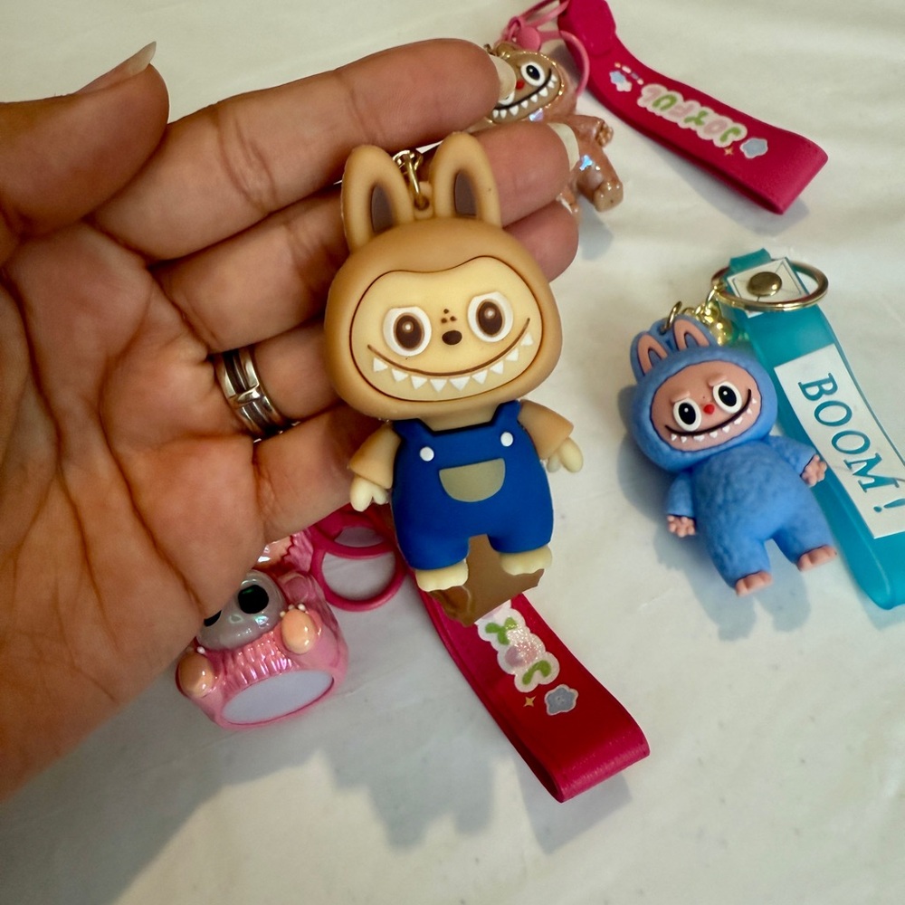 Labubu Monster Keychains - Mixed Designs - Picture 12 of 14